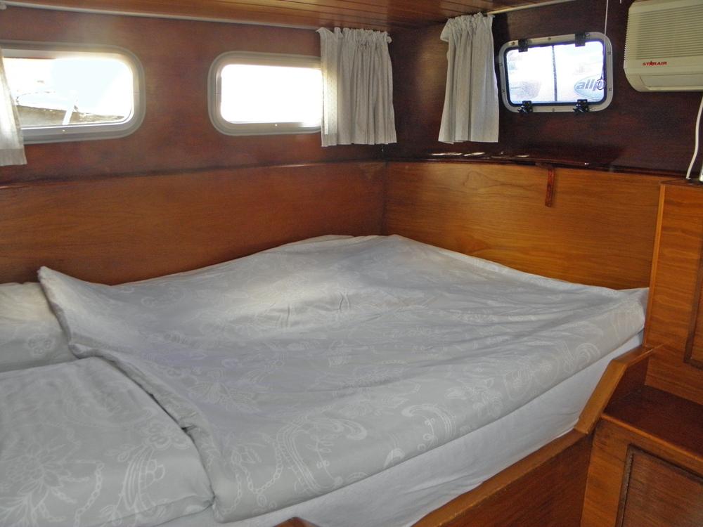 Aft cabin, Accommodation